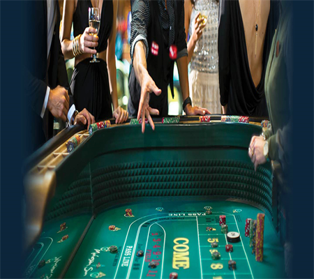 Chiến Lược Texas Hold'em: Phân Tích Thuật Toán Và Kỹ Thuật Thi Đấu Chi Tiết